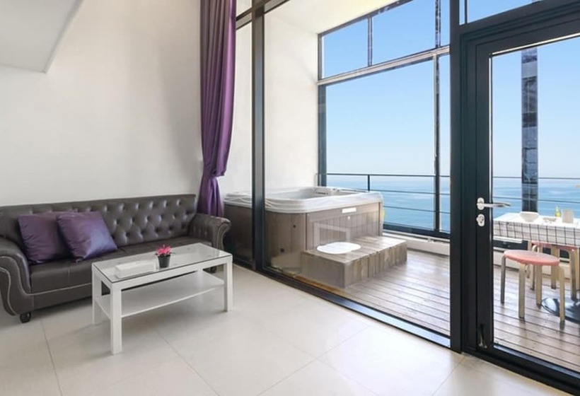פנסיון Goseong Croton Pool Villa