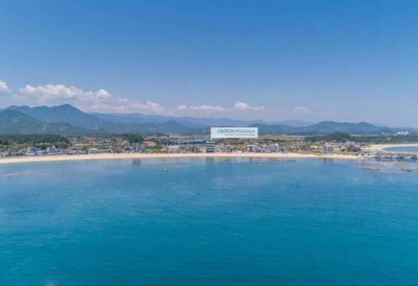 פנסיון Goseong Croton Pool Villa