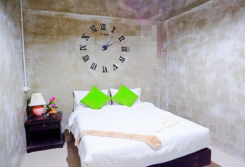 هتل Baan Lung Yod Resort Keangkrachan