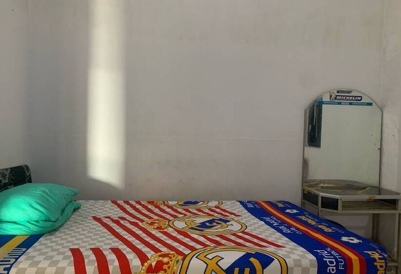 هتل Dinar Homestay