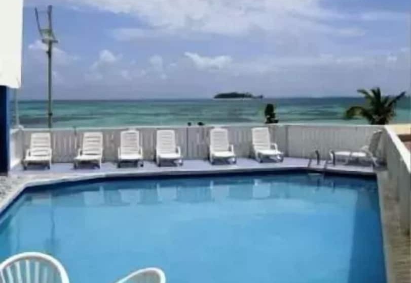 هتل Bahia Sardina