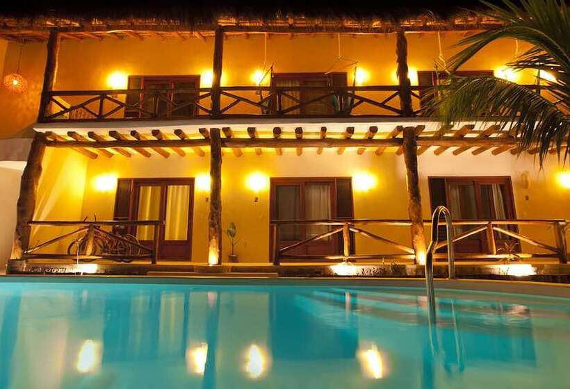 هتل Casa Iguana Holbox   Beachfront