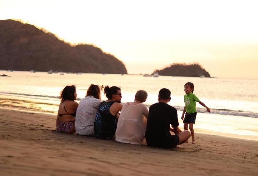 هتل Coco Beach