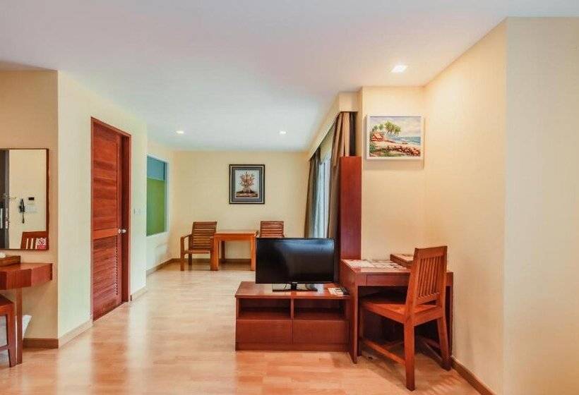 هتل Elite Suites Patong