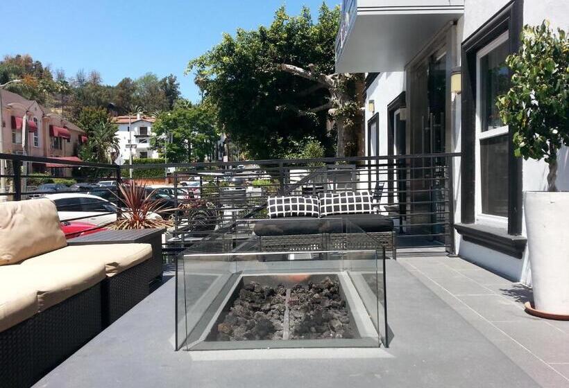 هتل Hollywood Vip