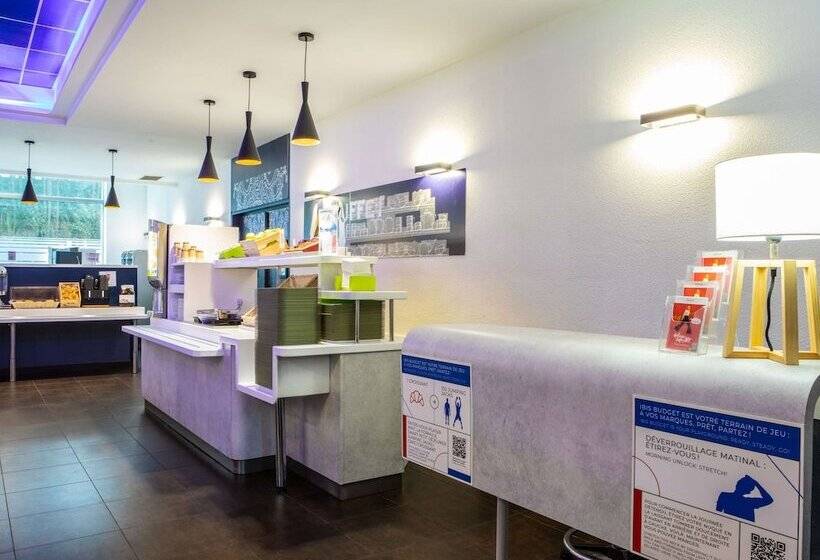هتل Ibis Budget Paris Porte De Montmartre