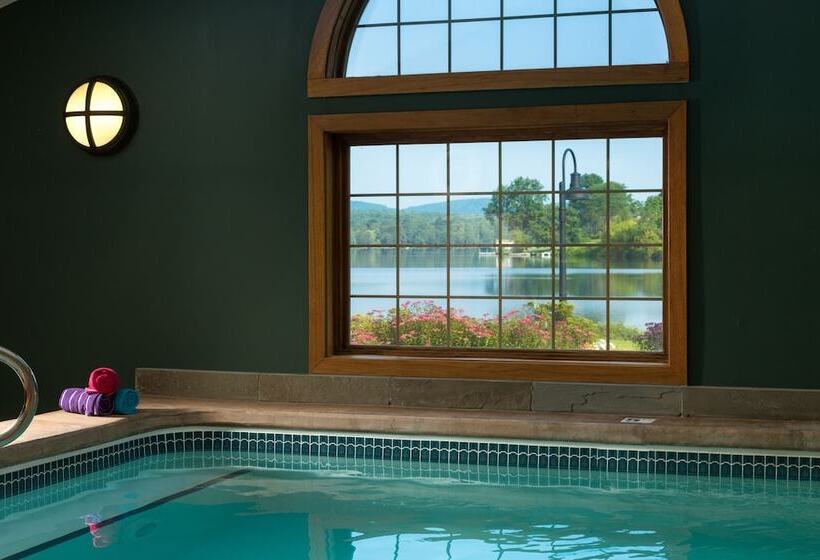 هتل Lake Opechee Inn And Spa