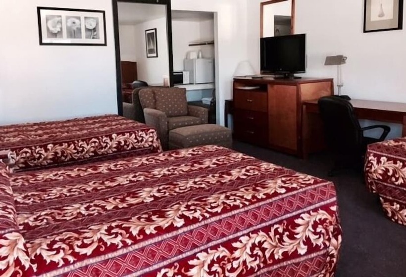 Отель Maple Inn And Suites Los Banos