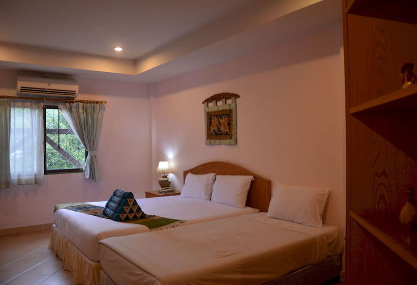 Fotos del hotel Seven Oaks Inn:  22