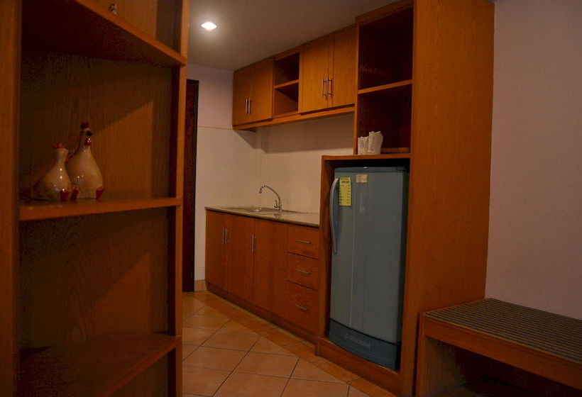 Fotos del hotel Seven Oaks Inn:  45