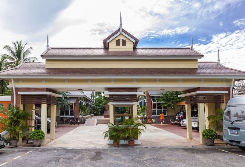 هتل Vartika Resovilla Kuiburi Beach Resort And Villas