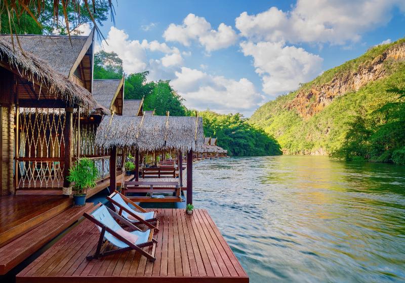 منتجع The Float House River Kwai