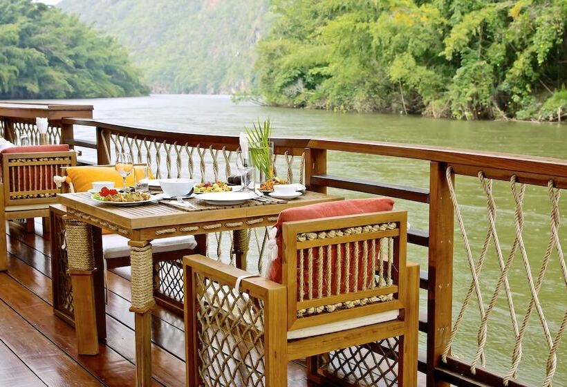 منتجع The Float House River Kwai