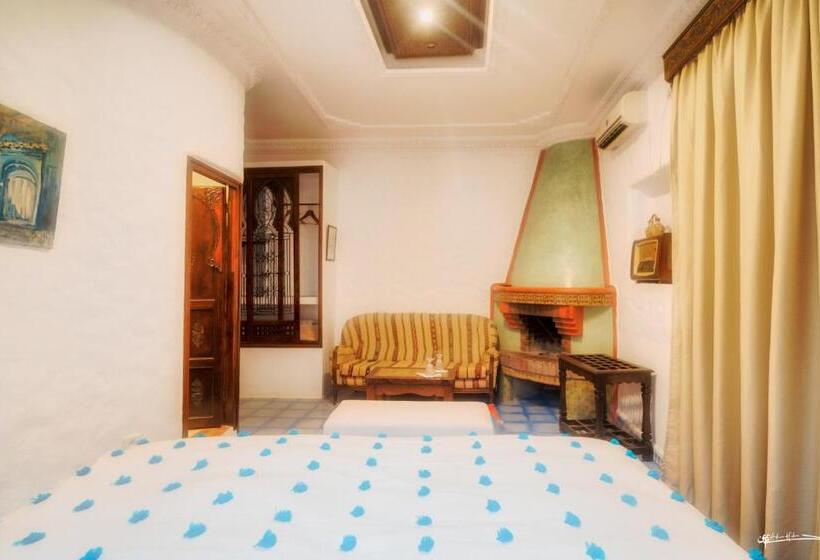 تختخواب و صبحانه Casa Hassan