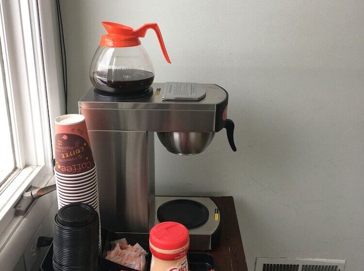 Отель Country Place Inn And Suites