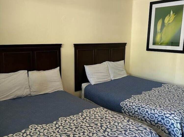 Отель Country Place Inn And Suites