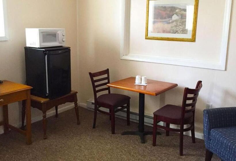 Отель Country Place Inn And Suites