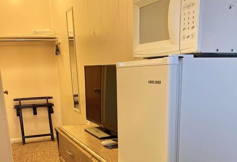 Отель Country Place Inn And Suites