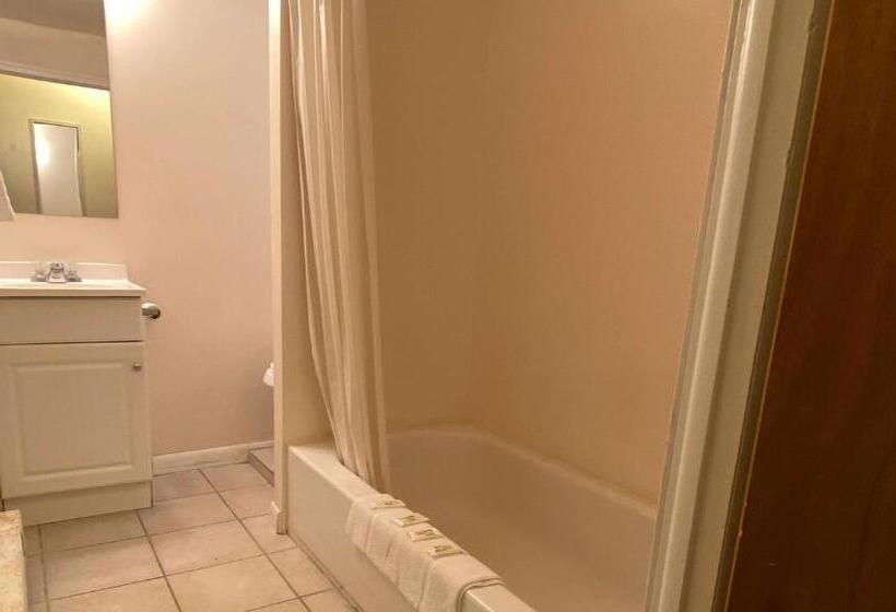 Отель Country Place Inn And Suites