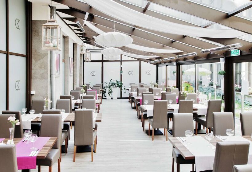 בית מלון כפרי Golden Tulip Krakow City Center