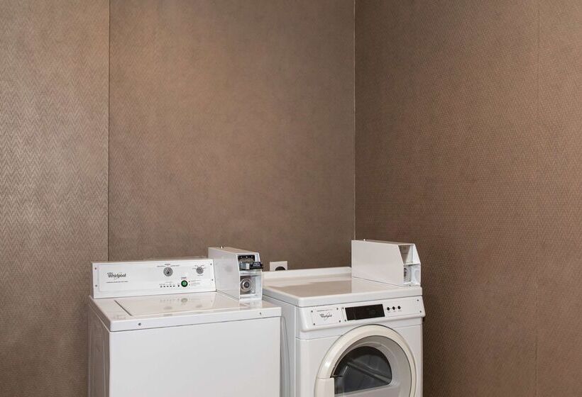 هتل Hilton Garden Inn Midland