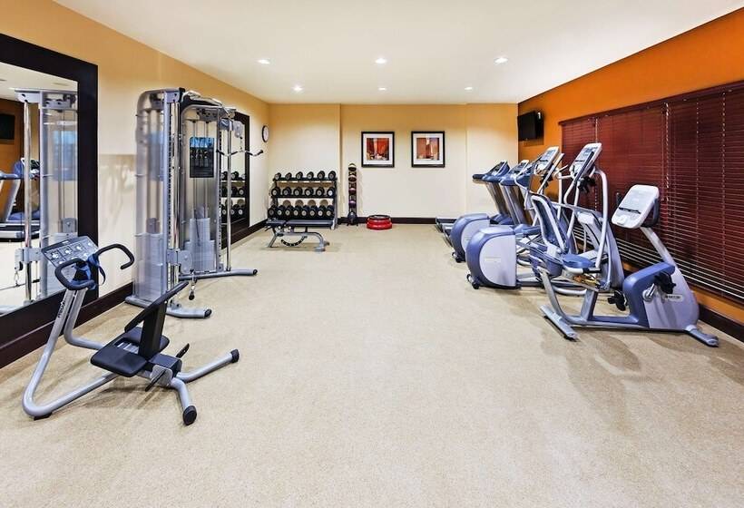 هتل Hilton Garden Inn Midland