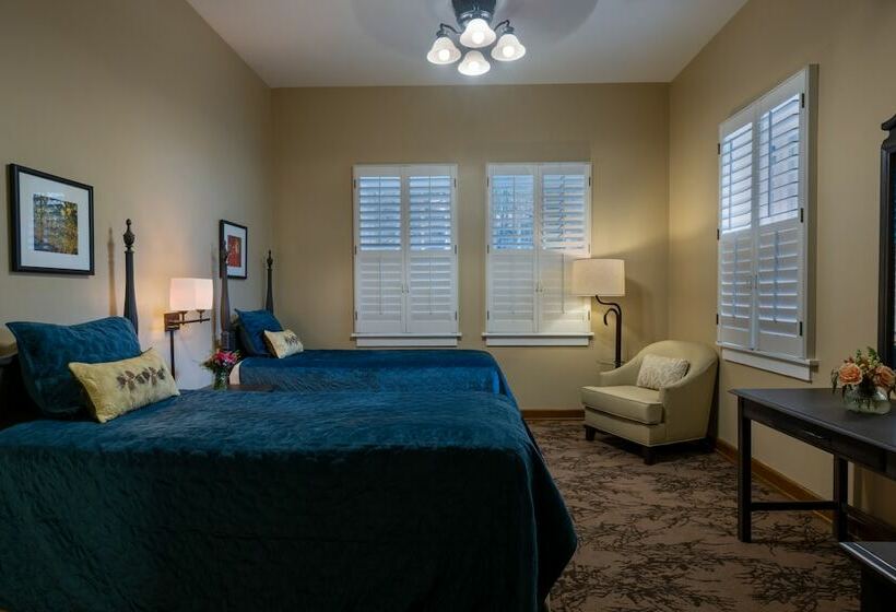 酒店 Mountain Lake Lodge