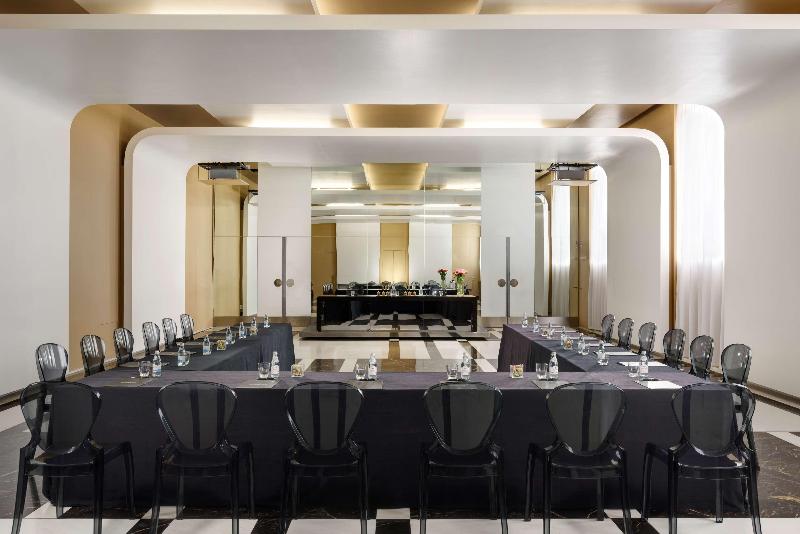 هتل Palazzo Montemartini Rome, A Radisson Collection