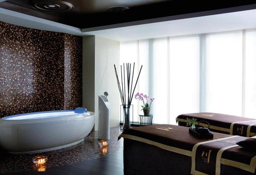 هتل The Langham, Chicago