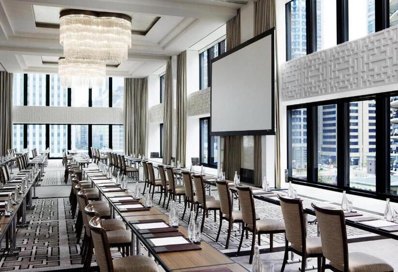 هتل The Langham, Chicago