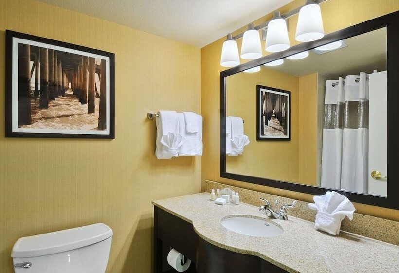 هتل Comfort Inn & Suites Frisco East   Mckinney