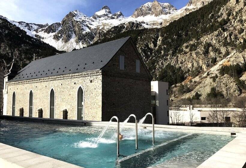 استراحتگاه Continental Balneario De Panticosa