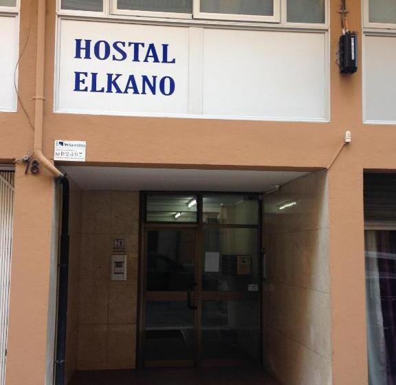 هاستل Hostal Elkano