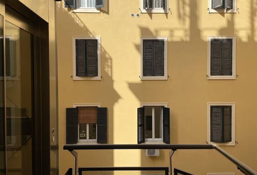 Colosseo Gardens   My Extra Home