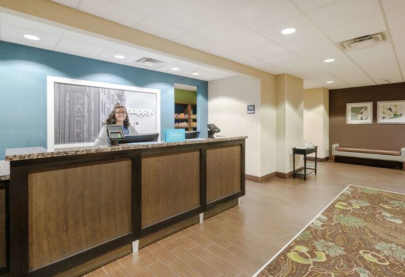 هتل Hampton Inn Huntington University Area