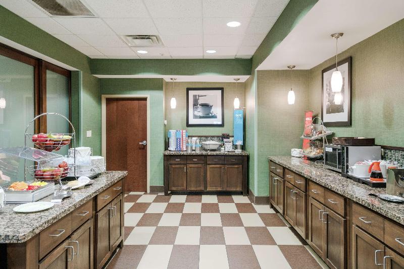 هتل Hampton Inn Huntington University Area