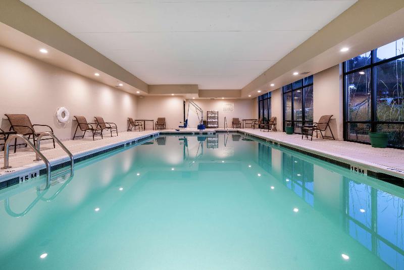 هتل Hampton Inn Huntington University Area