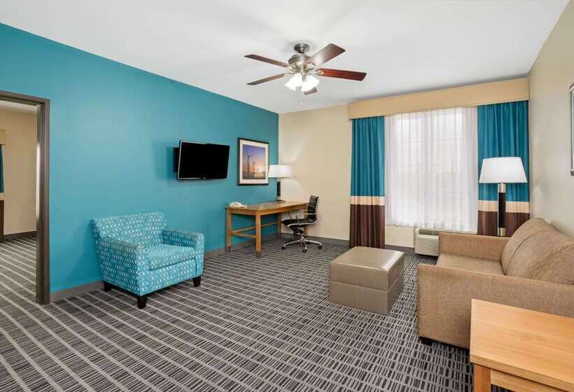 هتل La Quinta By Wyndham Houston Willowbrook