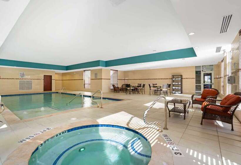 هتل La Quinta By Wyndham Houston Willowbrook