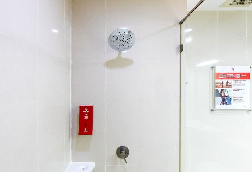 فندق Red Planet Phuket Patong   Sha Extra Plus