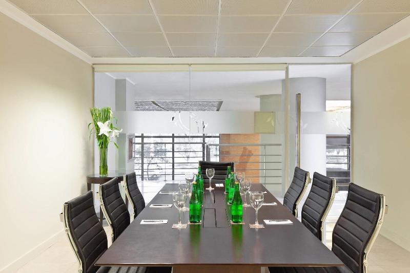 هتل Sheraton Tucuman