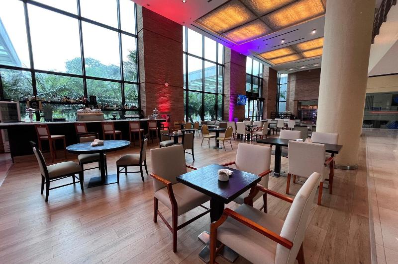 هتل Sheraton Tucuman