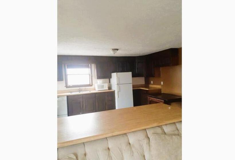 فندق على الطريق Holiday Lodge Virginia