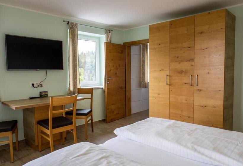 ホテル Gasthof Dreiländereck