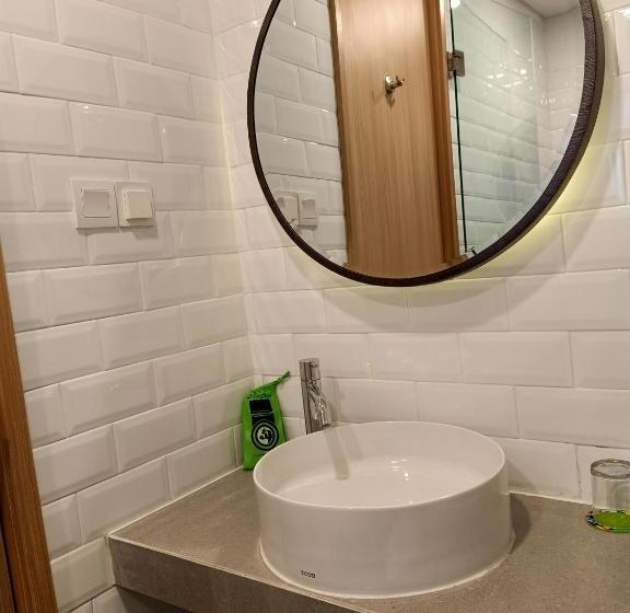 בית מלון כפרי Maxones Loji Kridanggo @boyolali