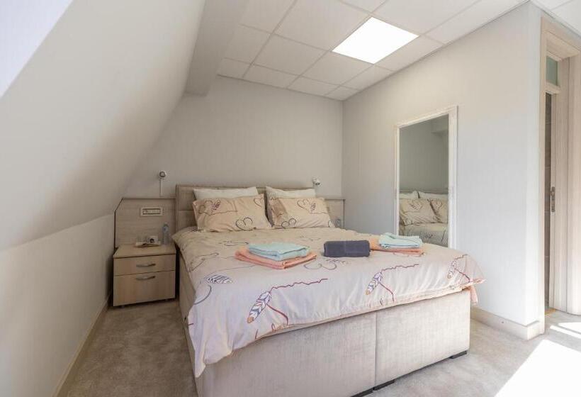 پانسیون Smart