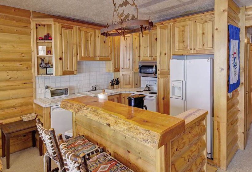 渡假胜地  Slopeside Comstock Penthouse