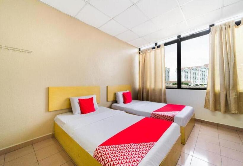 Cp Hotel