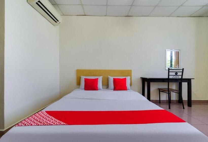 Cp Hotel