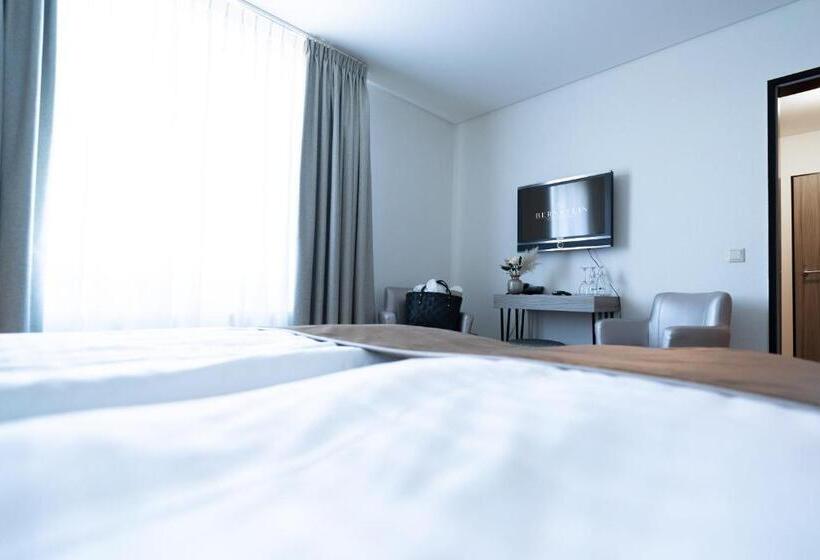 酒店 Bernstein Salzlandcenter